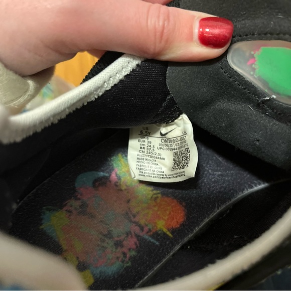 Boys Lebron basketball shoes - Picture 6 of 6